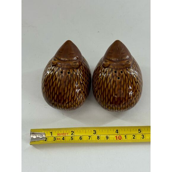 Hedgehog Salt & Pepper Shaker Set Ceramic Boho Hippie Retro Adorable - Picture 7 of 8